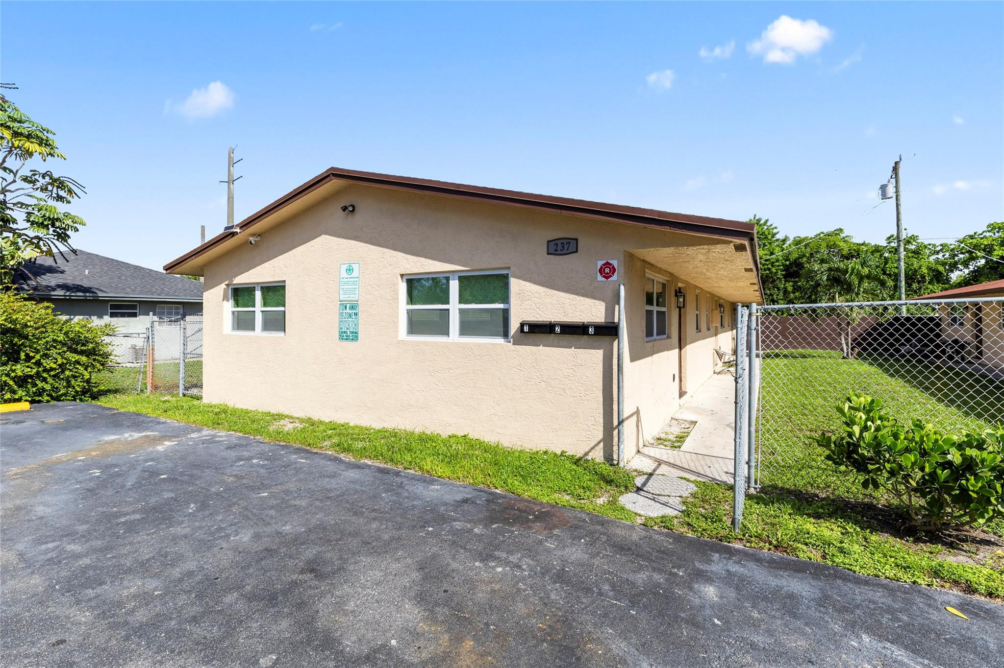 En Venta 237 NW 12th Court, Pompano Beach, FL 33060, Pompano Beach, FL 33060