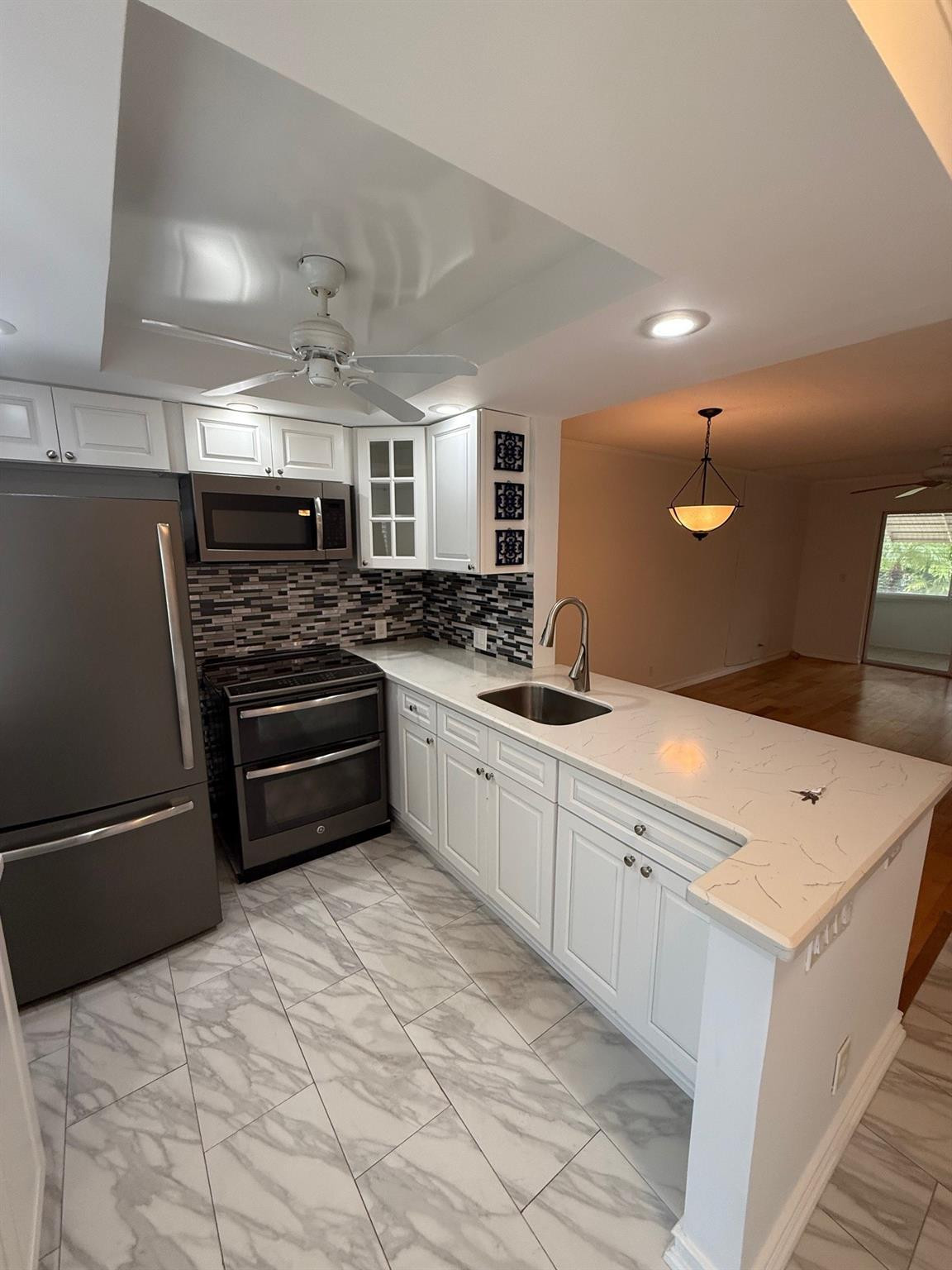 Vendido 2141 NE 1st Court 102, Boynton Beach, FL 33435, Boynton Beach, FL 33435