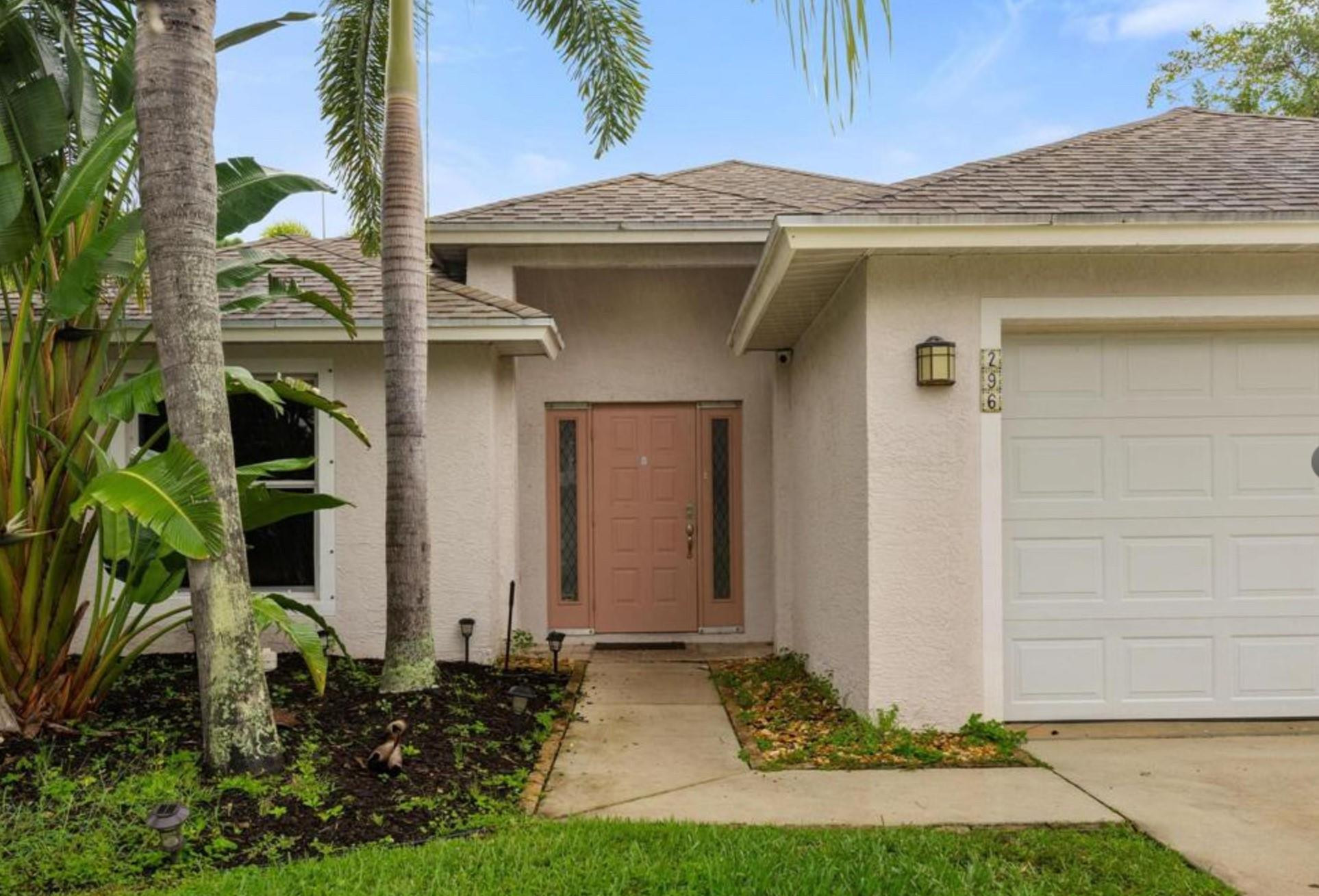 Foto de propiedad en 296 SW Panther Trace, Port St. Lucie, FL 34953 Port St. Lucie con MLS# 