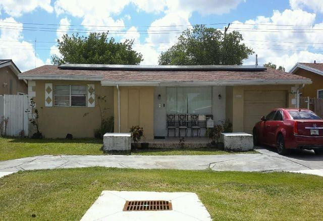 Foto de propiedad en 6632 Emerald Lake Drive, Miramar, FL 33023 Miramar con MLS# 