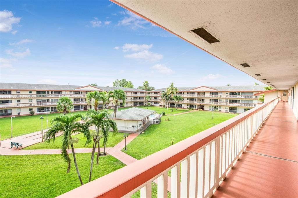 En Venta 5300 Washington Street D206, Hollywood, FL 33021, Hollywood, FL 33021