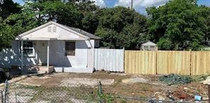 Foto de propiedad en 1849 NW 83rd Terrace, Miami, FL 33147 Miami con MLS# 