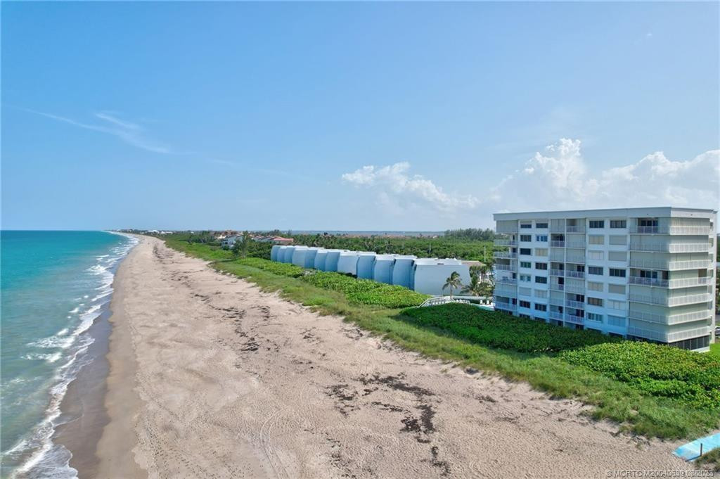 Foto de propiedad en 10980 S Ocean Drive 114, Jensen Beach, FL 34957 Jensen Beach con MLS# 
