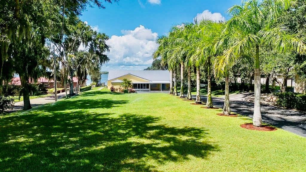 Foto de propiedad en 131 Sunset Drive, Lake Placid, FL 33852 Lake Placid con MLS# 
