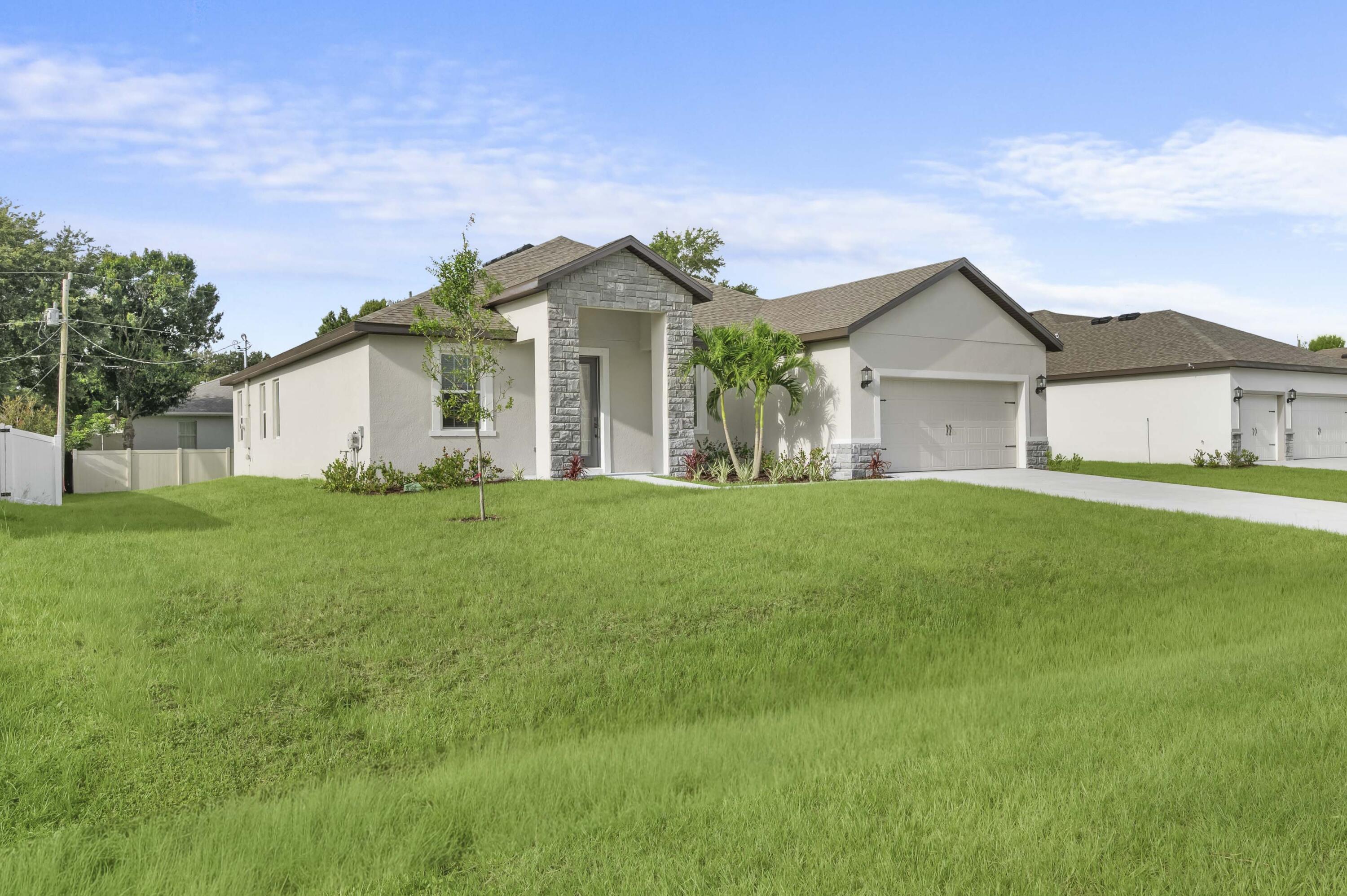 Foto de propiedad en 3782 SW Kaiser Street, Port St. Lucie, FL 34953 Port St. Lucie con MLS# 