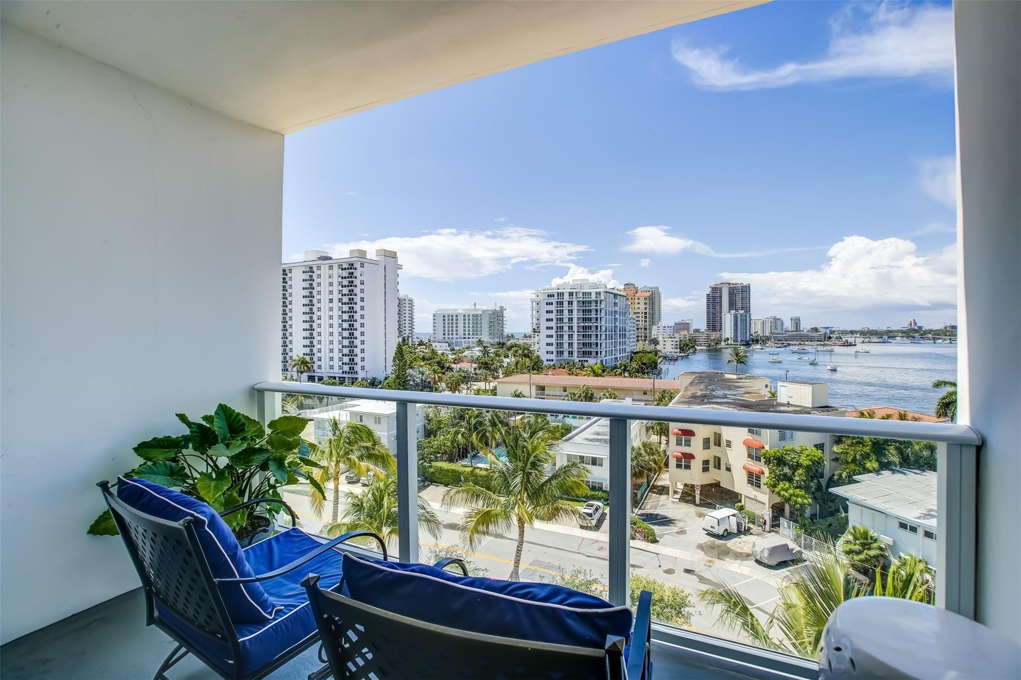 Foto de propiedad en 401 N Birch Road 705, Fort Lauderdale, FL 33304 Fort Lauderdale con MLS# 