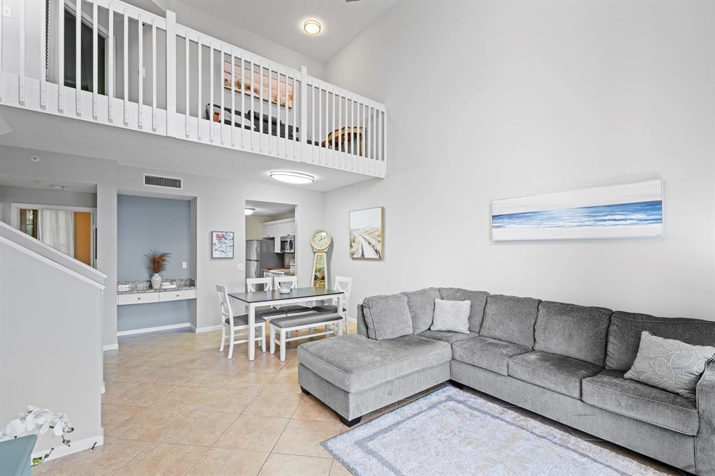 Foto de propiedad en 4784 S Central Boulevard 22, Jupiter, FL 33458 Jupiter con MLS# 
