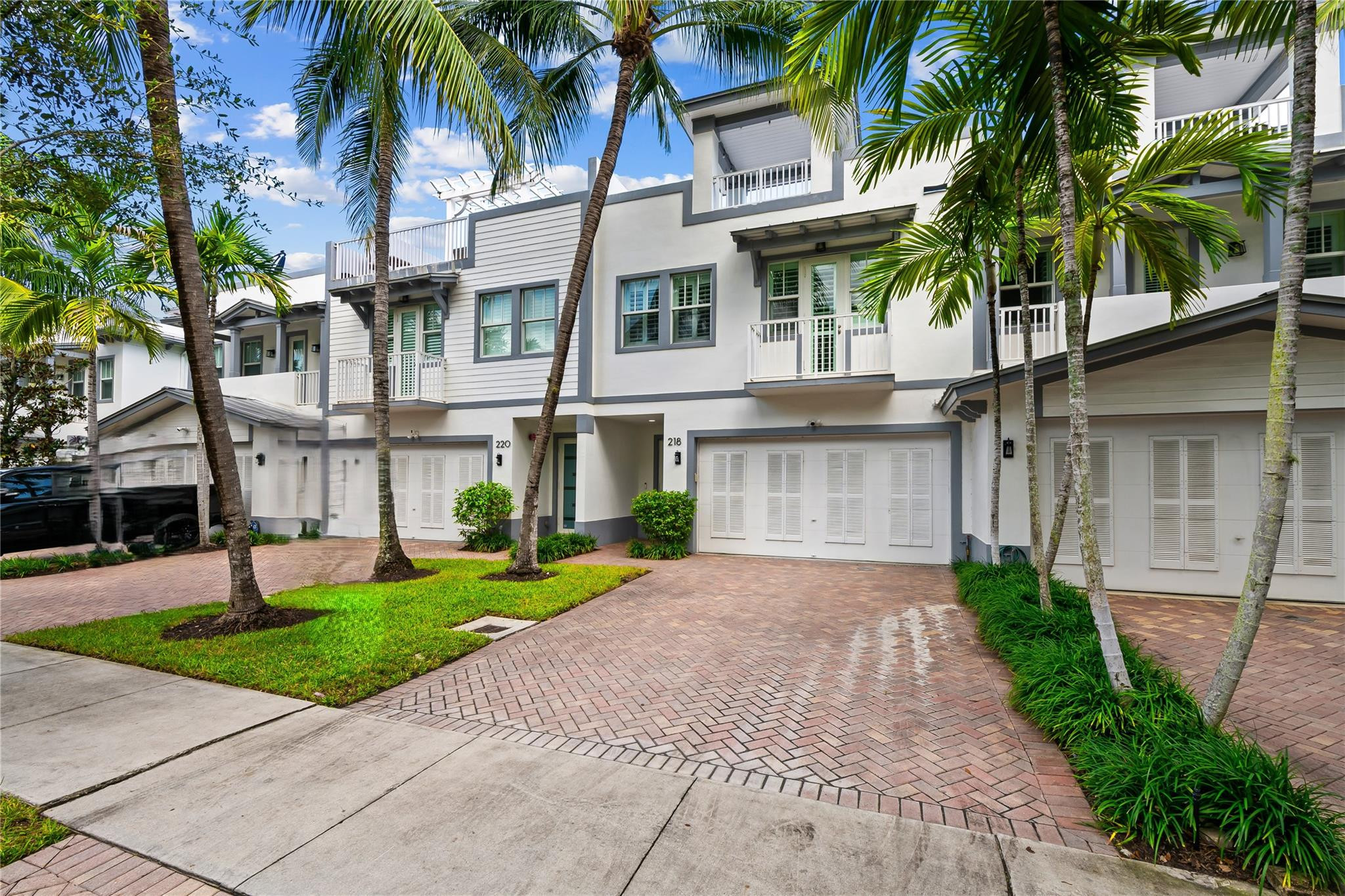 Foto de propiedad en 218 NE 15th Avenue 218, Fort Lauderdale, FL 33301 Fort Lauderdale con MLS# 