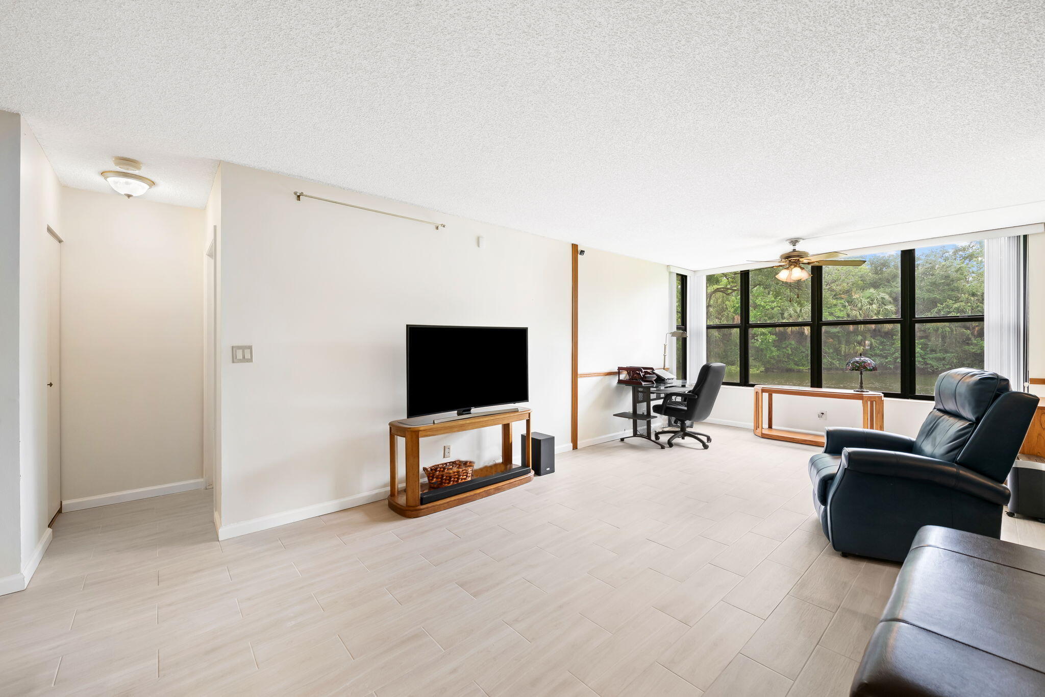 Foto de propiedad en 2908 Carambola Circle 101-b, Coconut Creek, FL 33066 Coconut Creek con MLS# 