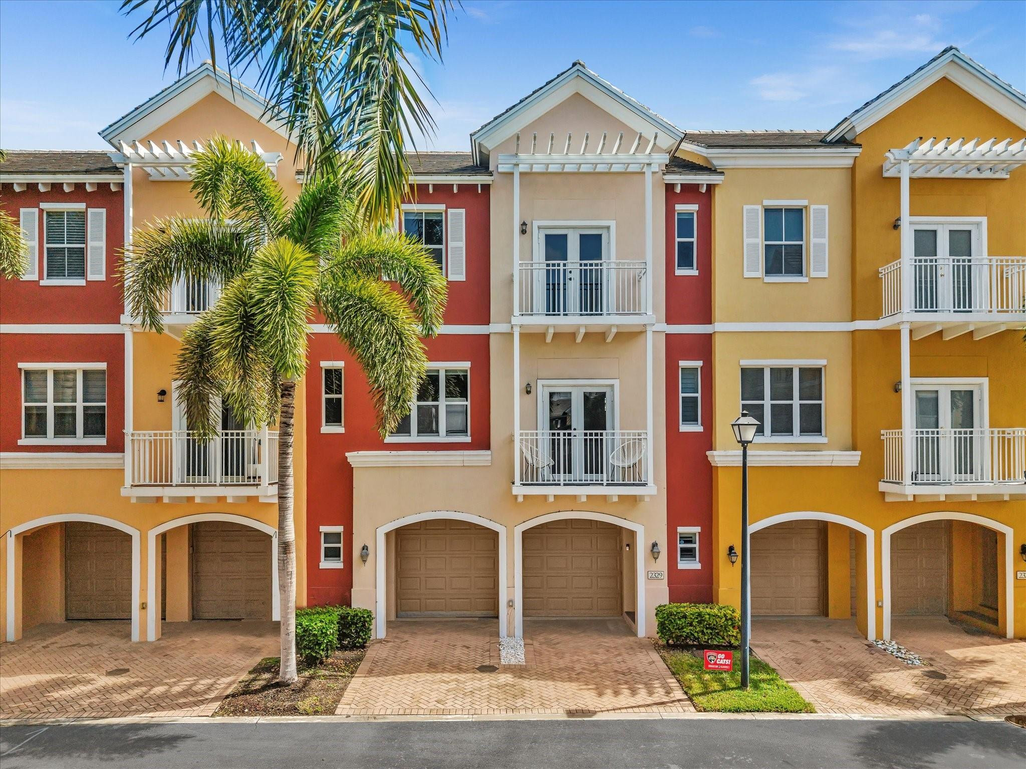Foto de propiedad en 2329 Vintage Drive 2329, Lighthouse Point, FL 33064 Lighthouse Point con MLS# 