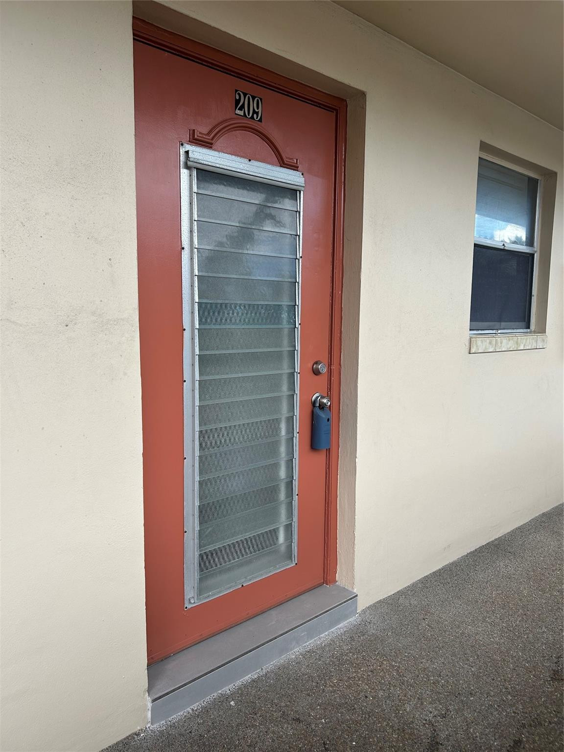 Foto de propiedad en 8080 N Sunrise Lakes Drive 209, Fort Lauderdale, FL 33322 Fort Lauderdale con MLS# 