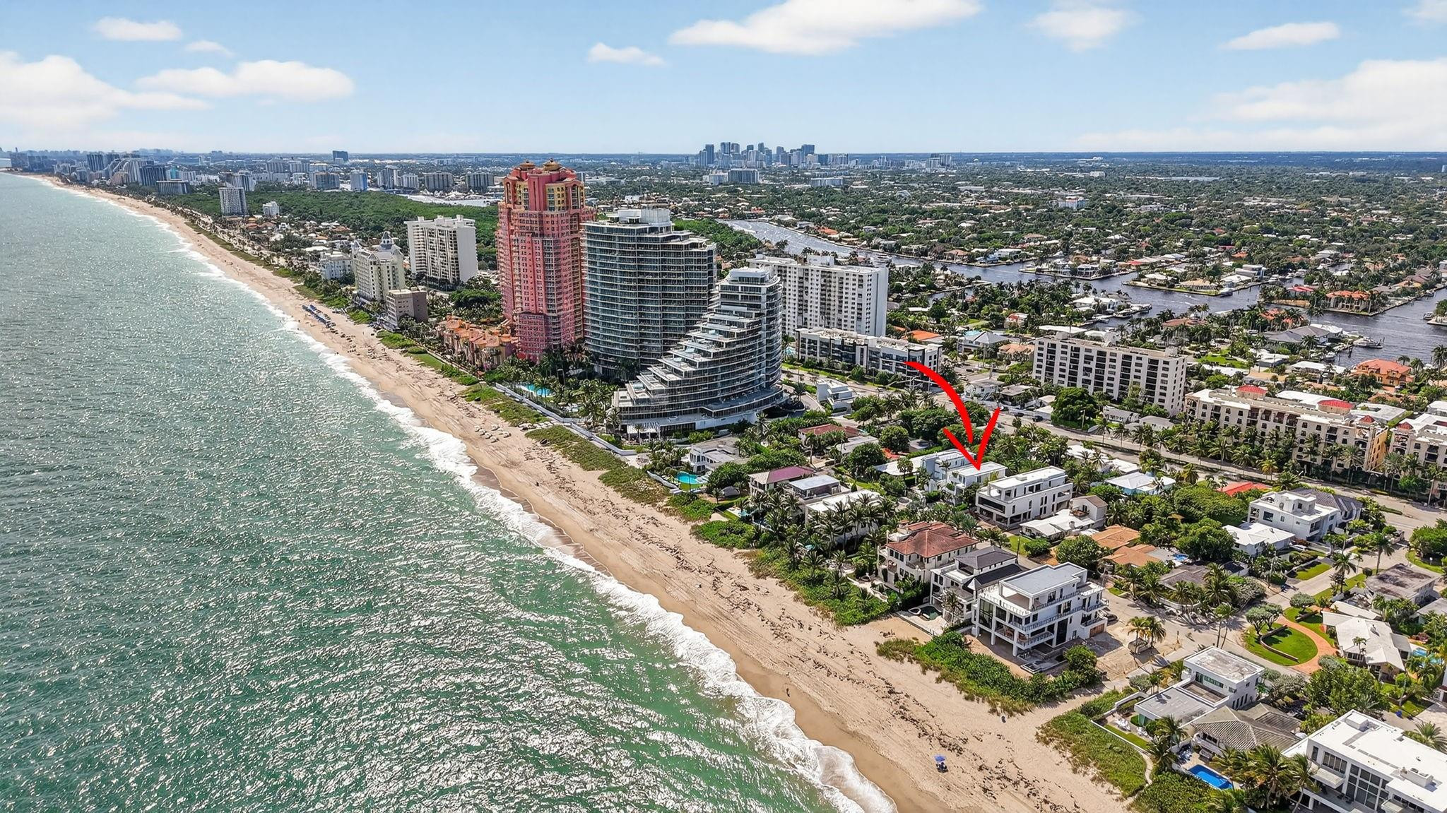 Foto de propiedad en 2401 N Atlantic Boulevard, Fort Lauderdale, FL 33305 Fort Lauderdale con MLS# 