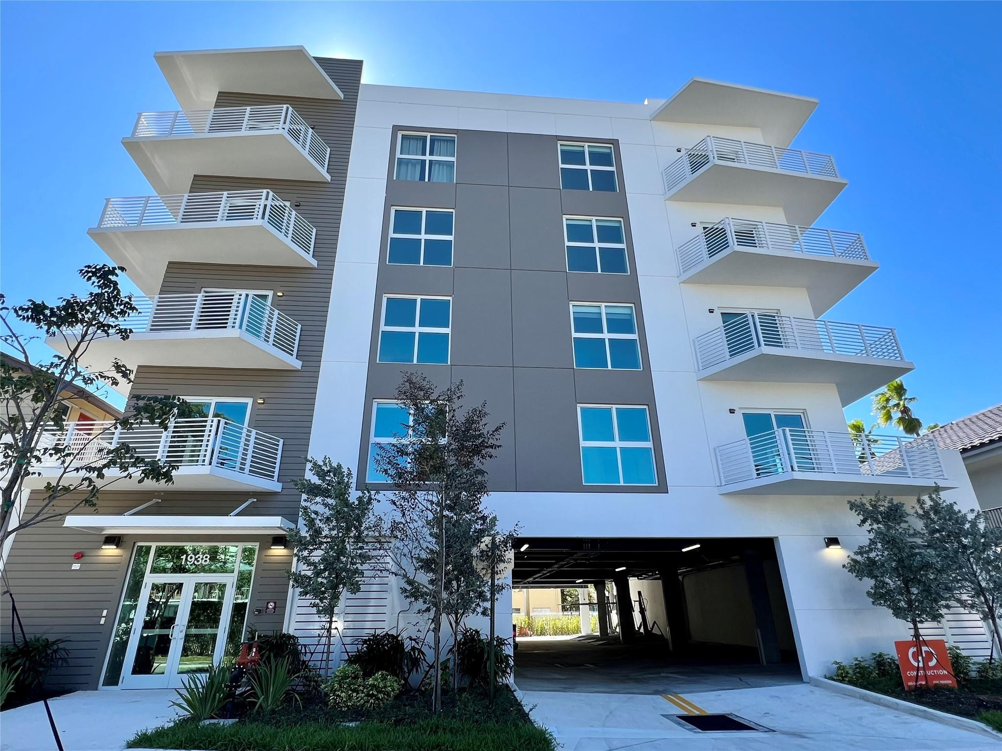 Foto de propiedad en 1938 Jackson Street 305, Hollywood, FL 33020 Hollywood con MLS# 