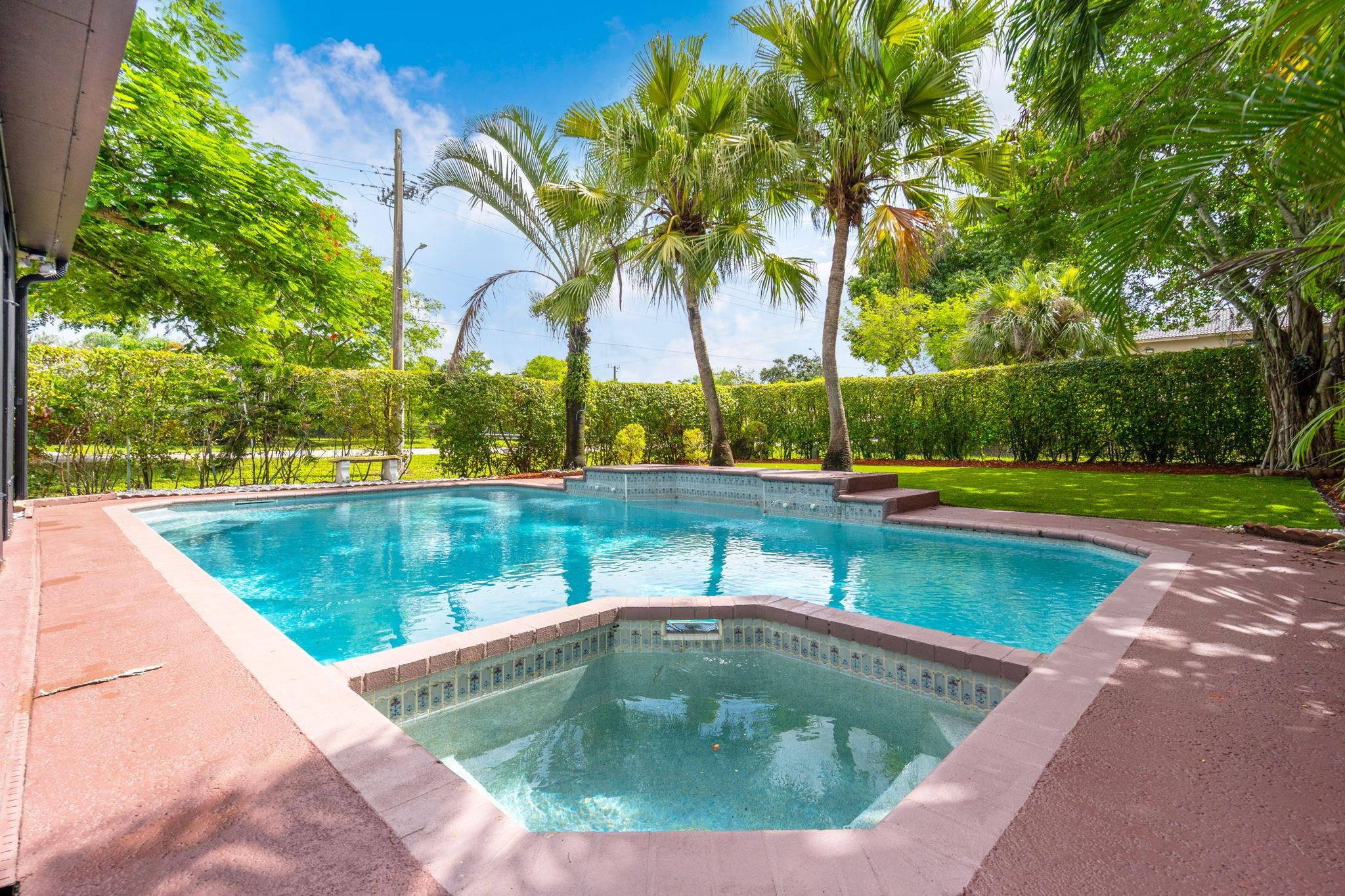 Foto de propiedad en 3981 NW 81st Terrace, Coral Springs, FL 33065 Coral Springs con MLS# 
