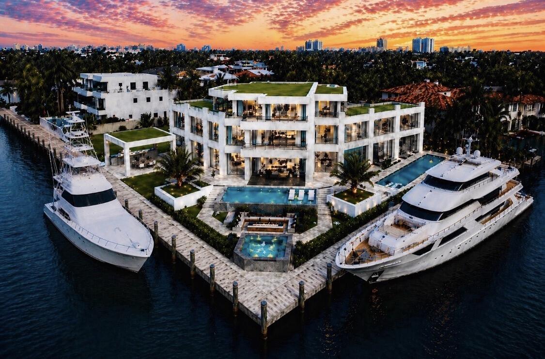 Foto de propiedad en 525 Isle Of Capri Drive, Fort Lauderdale, FL 33301 Fort Lauderdale con MLS# 