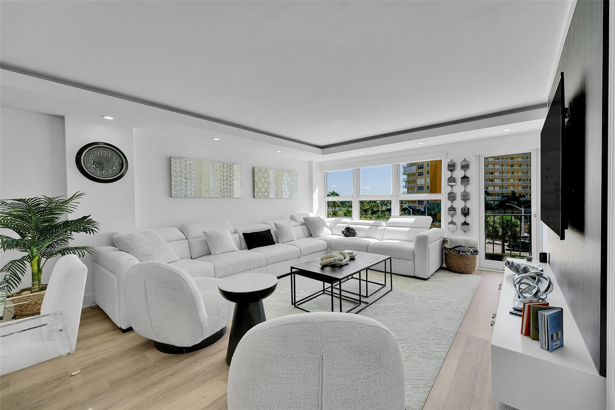 Foto de propiedad en 405 N Ocean Boulevard 306, Pompano Beach, FL 33062 Pompano Beach con MLS# 