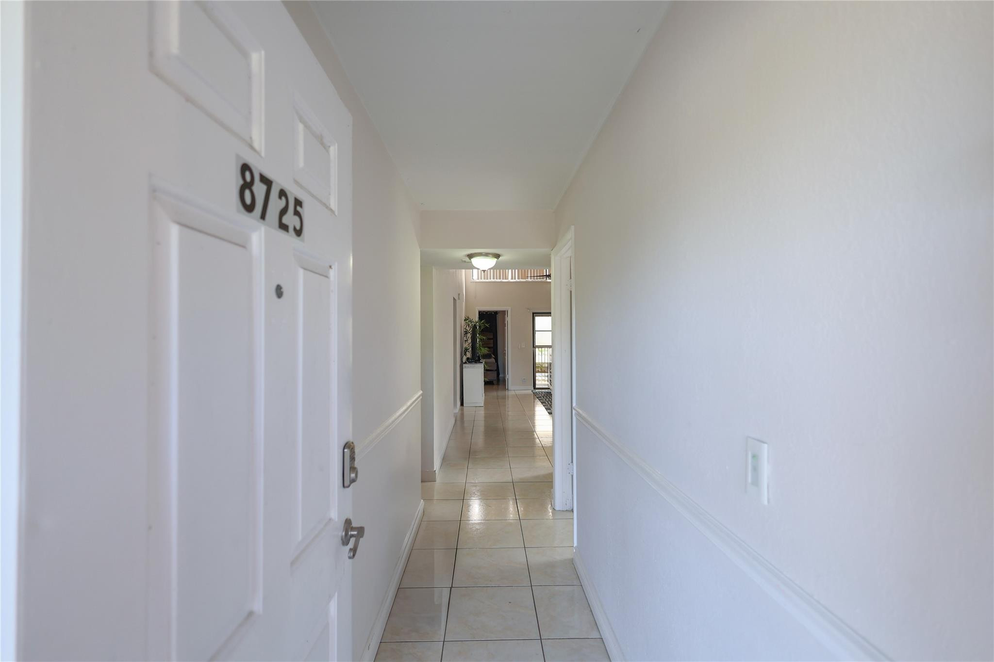 Foto de propiedad en 8725 Shadow Wood Boulevard 312, Coral Springs, FL 33071 Coral Springs con MLS# 