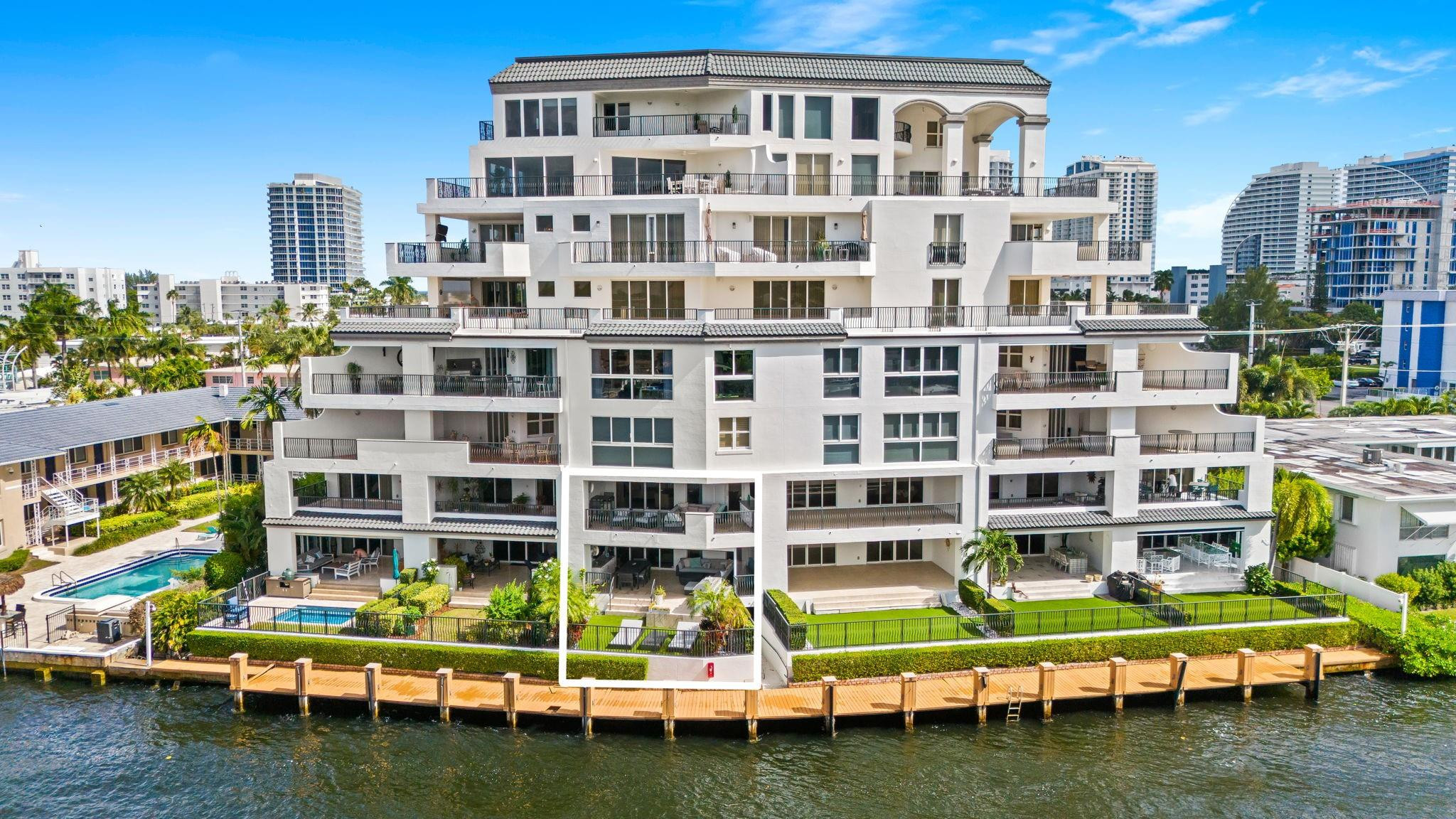 Foto de propiedad en 615 Bayshore Drive 103, Fort Lauderdale, FL 33304 Fort Lauderdale con MLS# 