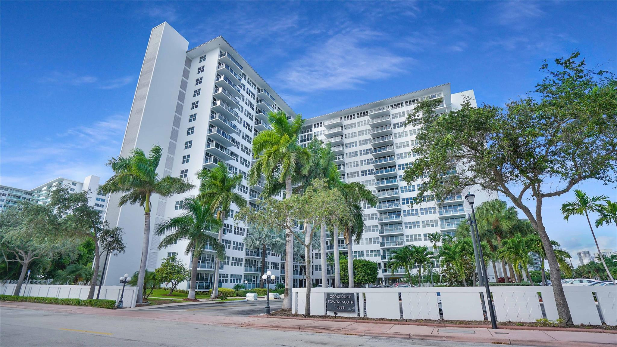 Foto de propiedad en 3333 NE 34 Street 109, Fort Lauderdale, FL 33308 Fort Lauderdale con MLS# 