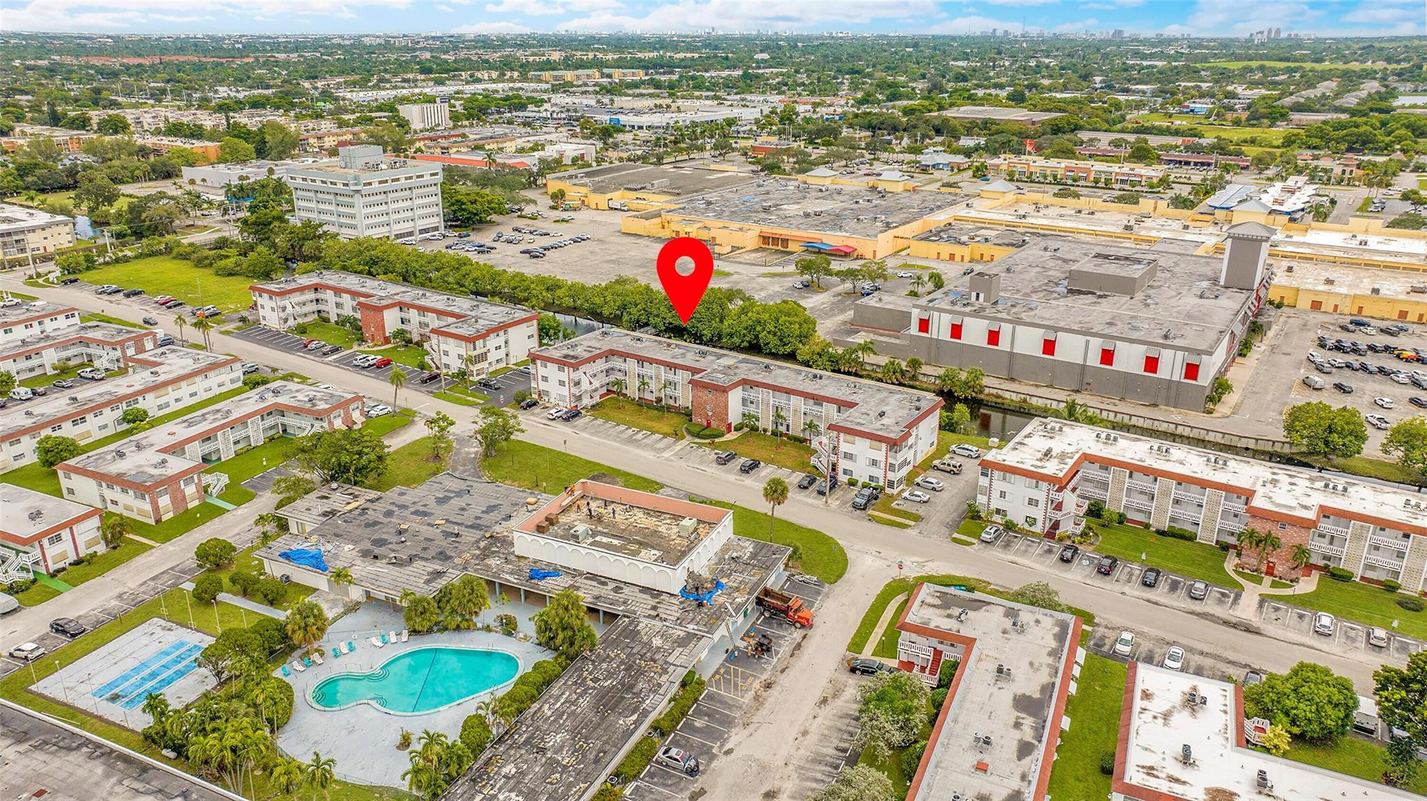 Vendido 1330 NW 43rd Avenue 104, Lauderhill, FL 33313, Lauderhill, FL 33313