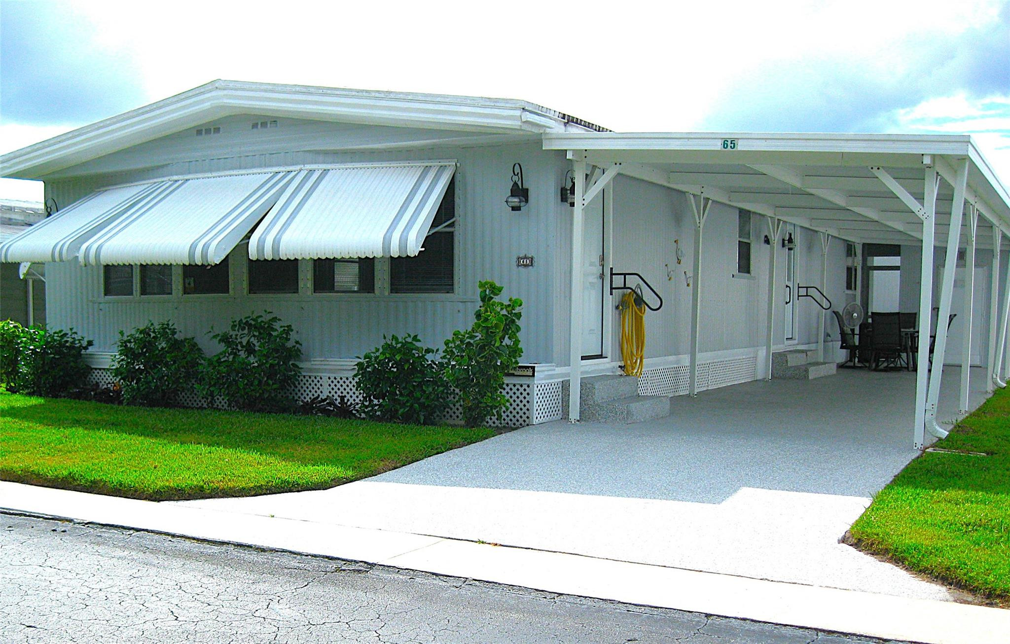 Foto de propiedad en 4800 SE Federal Highway, Stuart, FL 34997 Stuart con MLS# 