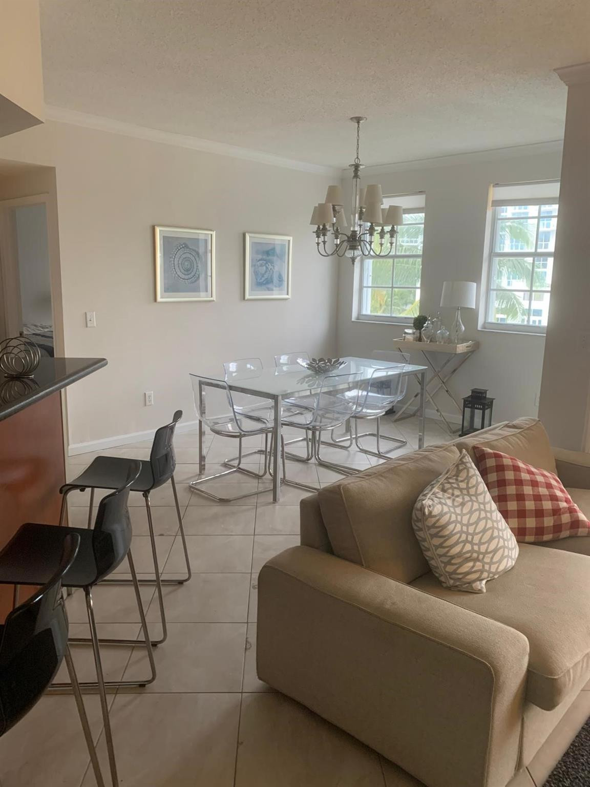 Foto de propiedad en 3215 NE 184th Street 14403, North Miami Beach, FL 33160 North Miami Beach con MLS# 