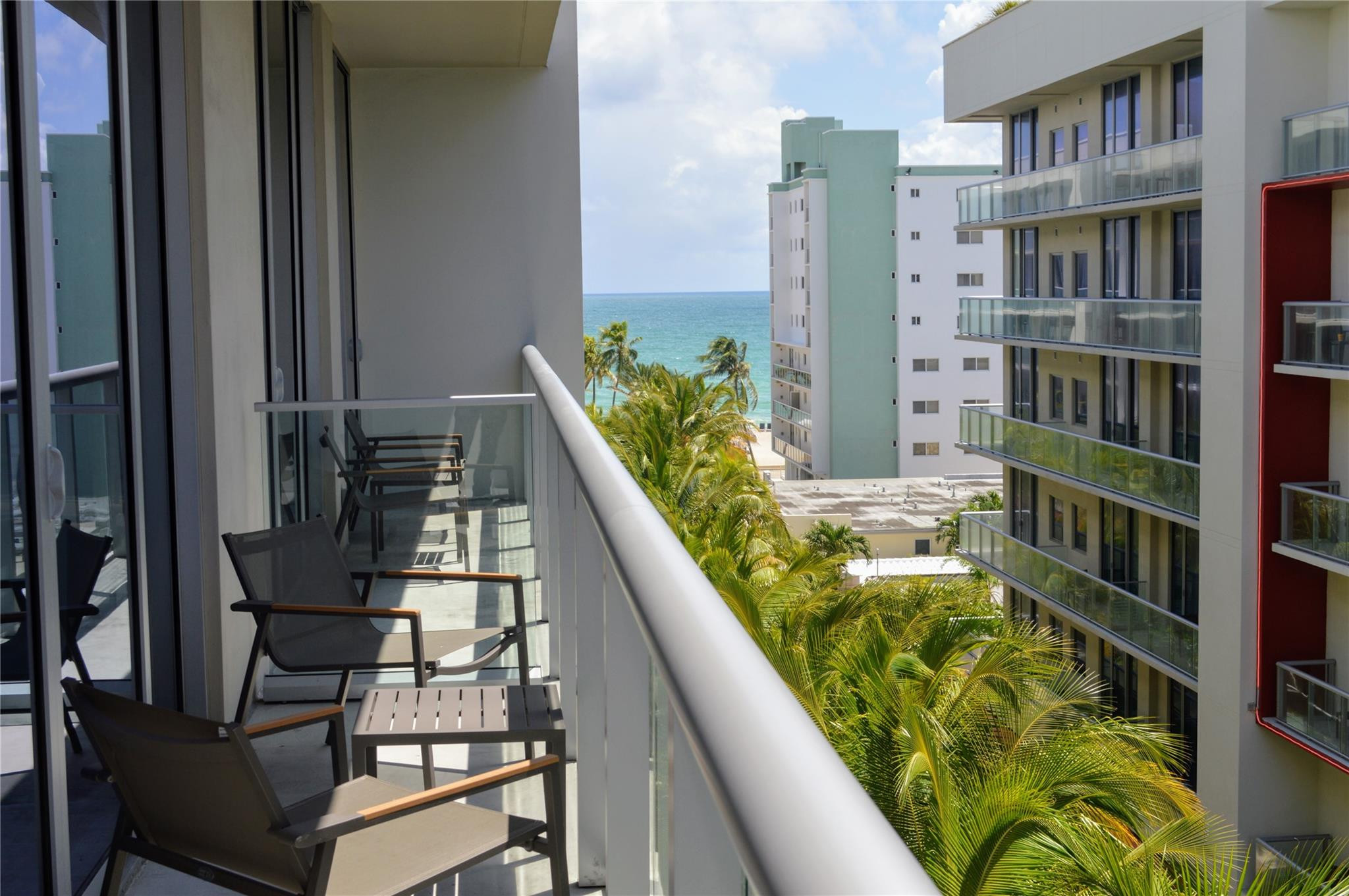 Foto de propiedad en 777 N Ocean Drive N522, Hollywood, FL 33019 Hollywood con MLS# 