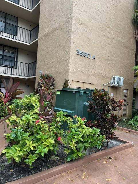 Foto de propiedad en 3590 Blue Lake Drive 305, Pompano Beach, FL 33064 Pompano Beach con MLS# 