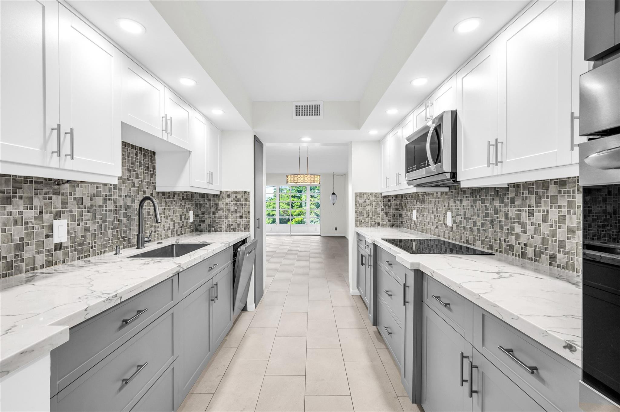Foto de propiedad en 1703 Andros Isle G4, Coconut Creek, FL 33066 Coconut Creek con MLS# 