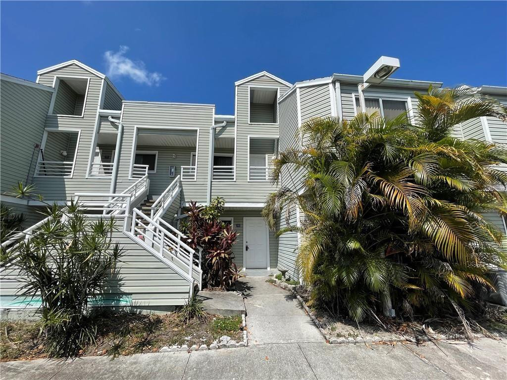 Foto de propiedad en 3441 NW 44 Street 203, Oakland Park, FL 33309 Oakland Park con MLS# 
