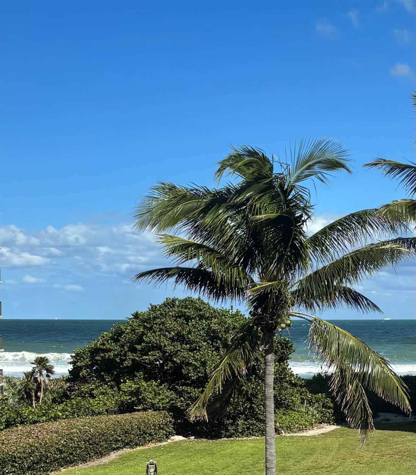 Foto de propiedad en 126 Ocean Bay Drive 126, Jensen Beach, FL 34957 Jensen Beach con MLS# 