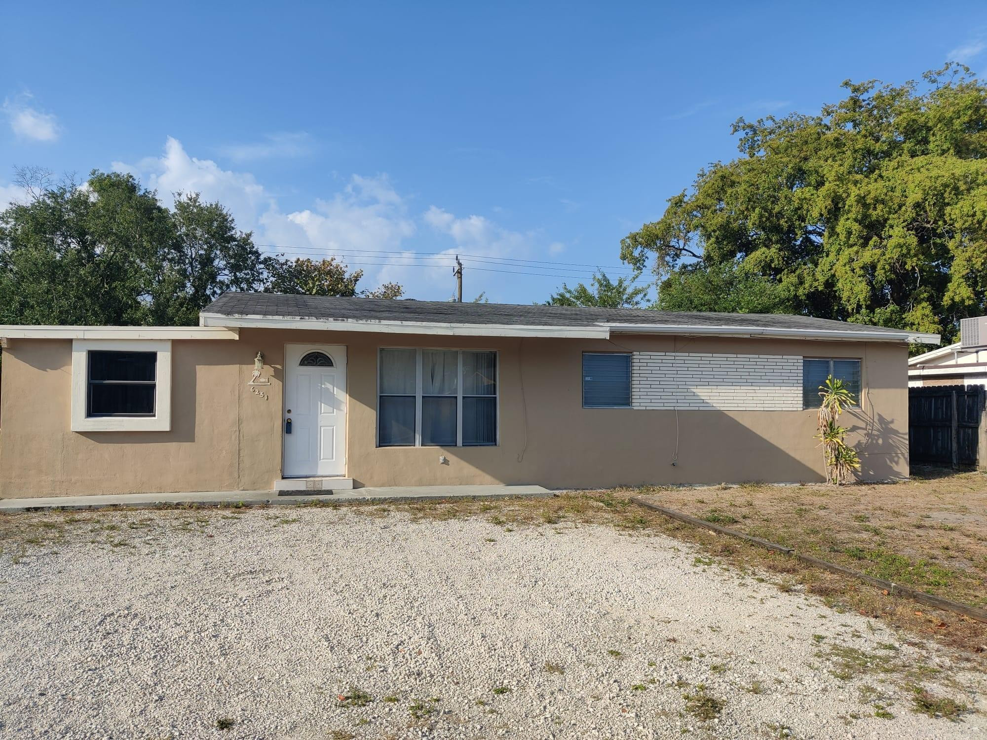 Foto de propiedad en 6251 SW 41st Street, Davie, FL 33314 Davie con MLS# 