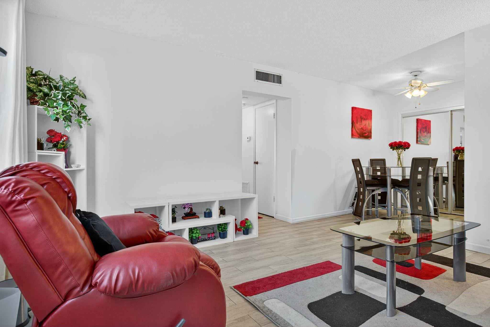 En Venta 418 S Cypress Road 110, Pompano Beach, FL 33060, Pompano Beach, FL 33060
