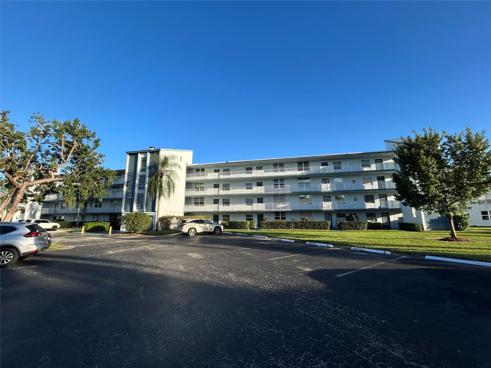 Alquilada 7608 NW 18th Street 403, Margate, FL 33063, Margate, FL 33063