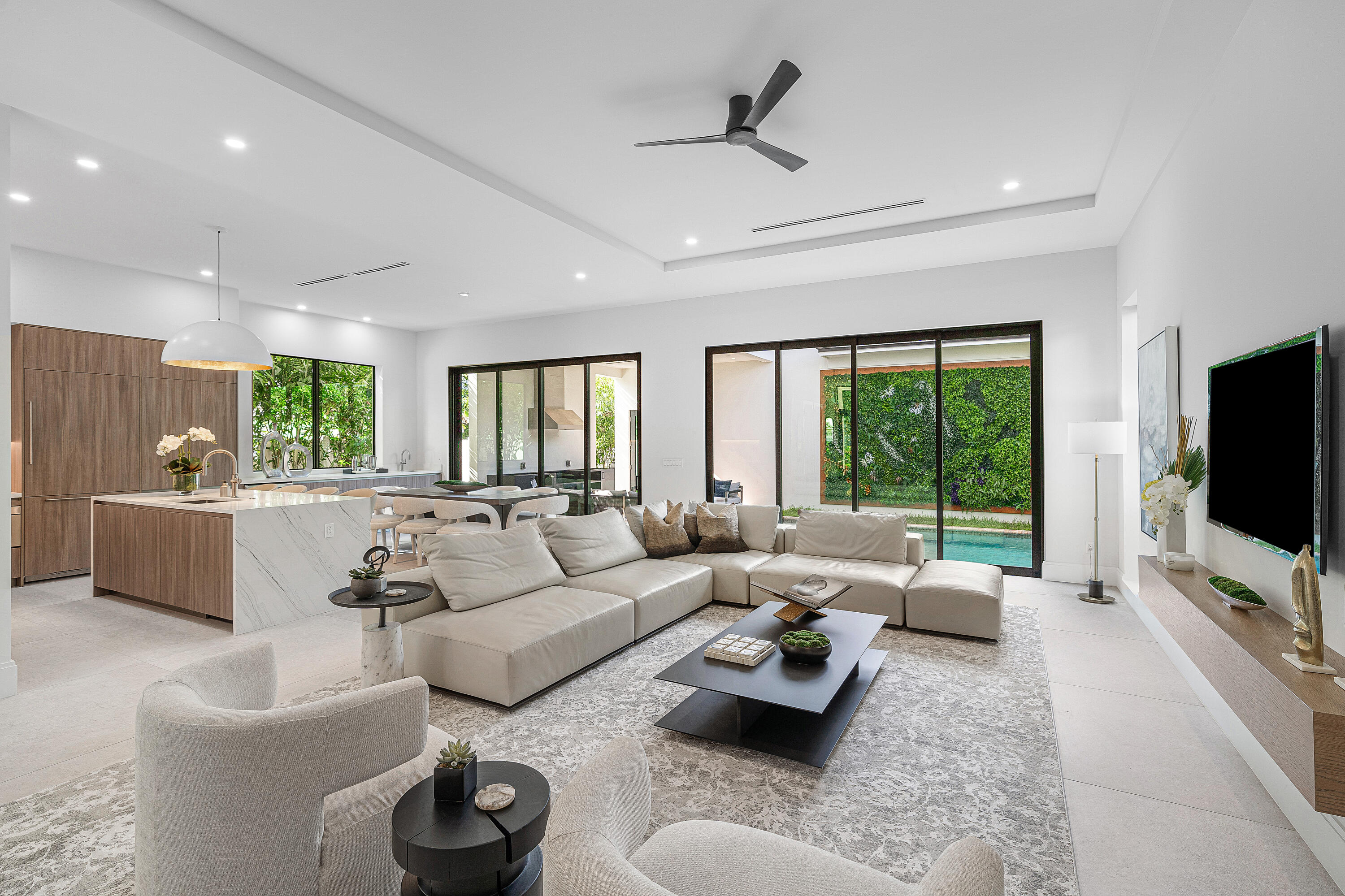 Foto de propiedad en 222 SE 5th Street, Delray Beach, FL 33483 Delray Beach con MLS# 