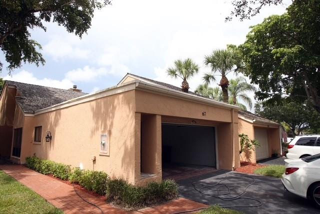 Foto de propiedad en 67 Balfour Road, Palm Beach Gardens, FL 33418 Palm Beach Gardens con MLS# 
