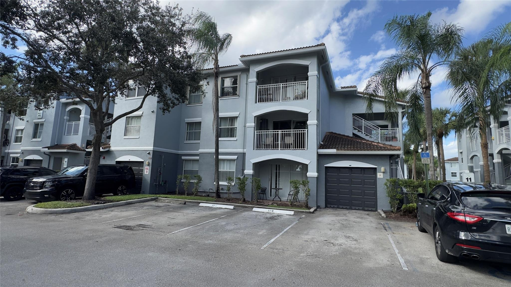 Alquilada 9625 NW 1st Court 11-306, Pembroke Pines, FL 33024, Pembroke Pines, FL 33024