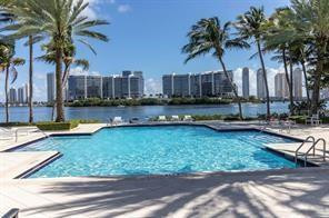 Foto de propiedad en 3205 NE 184th Street 9304, North Miami Beach, FL 33160 North Miami Beach con MLS# 