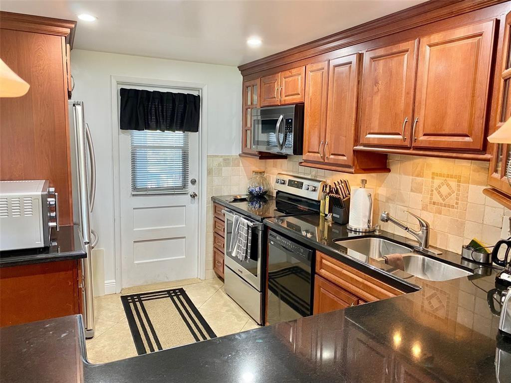 Alquilada 2681 S Course Drive 201, Pompano Beach, FL 33069, Pompano Beach, FL 33069