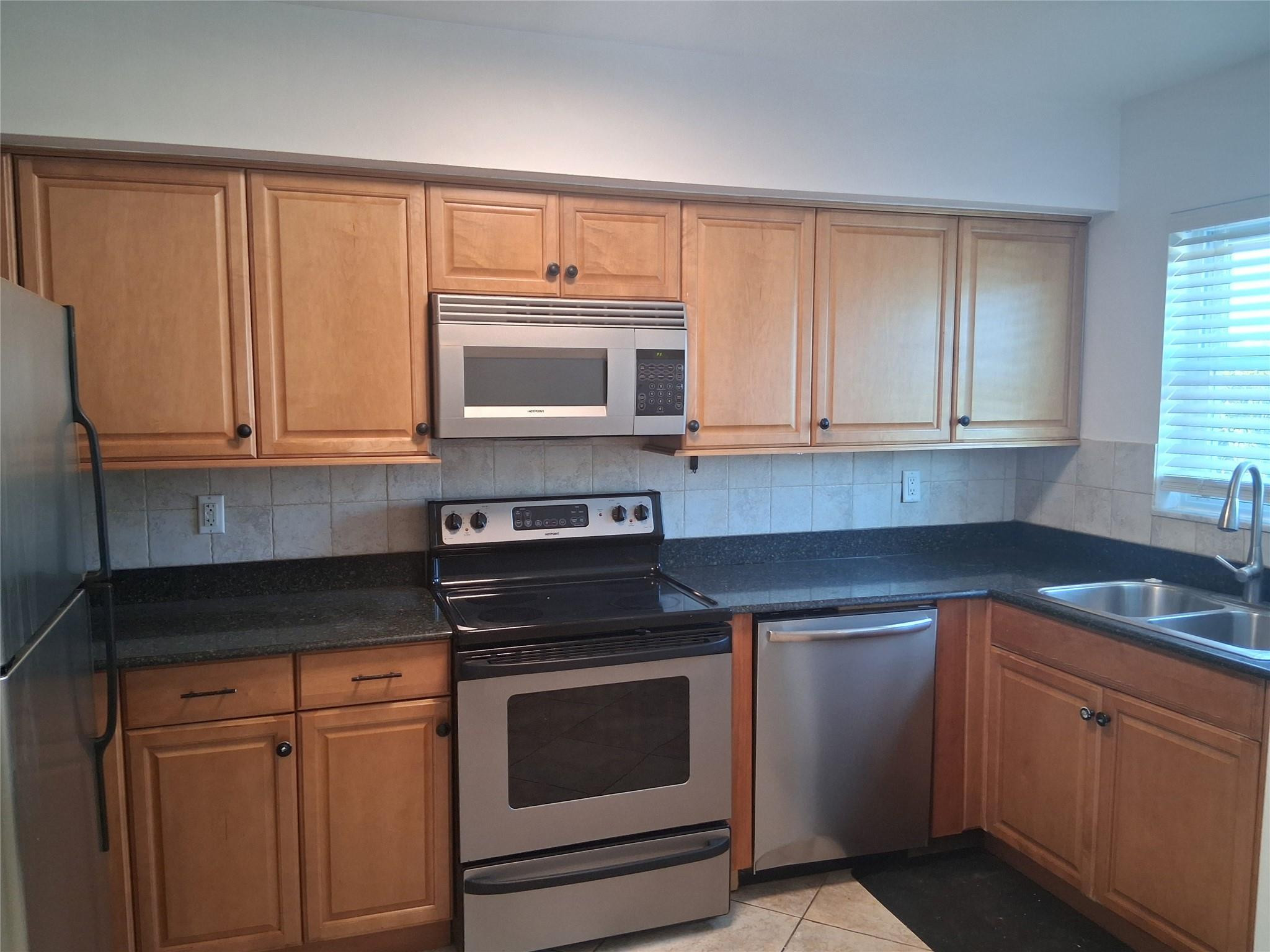Foto de propiedad en 505 NE 20 Avenue 217, Deerfield Beach, FL 33441 Deerfield Beach con MLS# 
