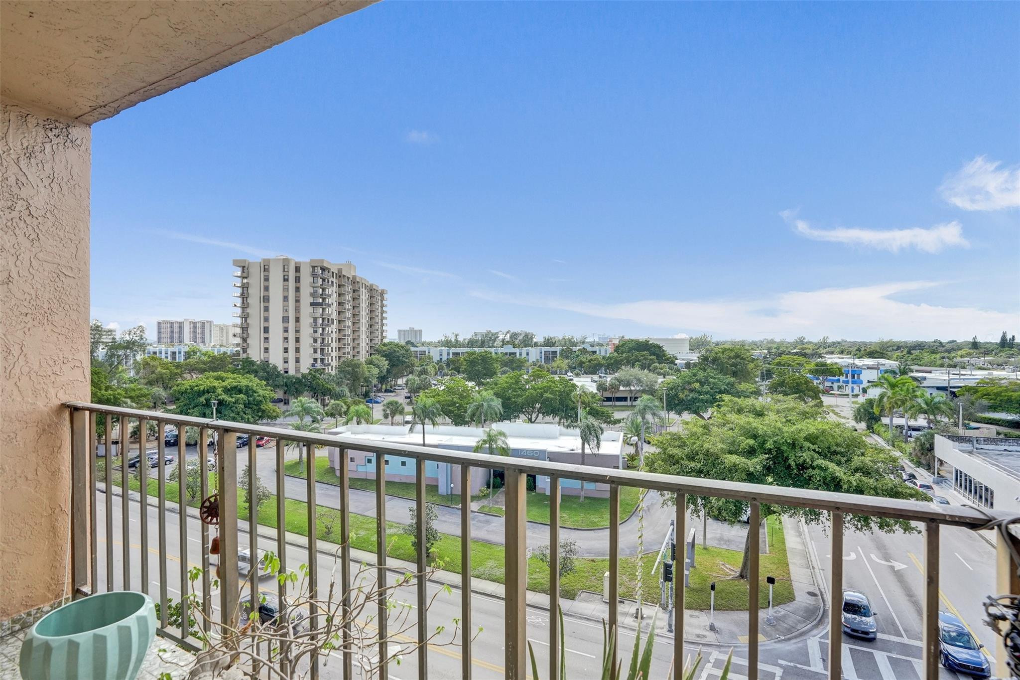 Vendido 1465 NE 123rd Street 714, North Miami, FL 33161, North Miami, FL 33161