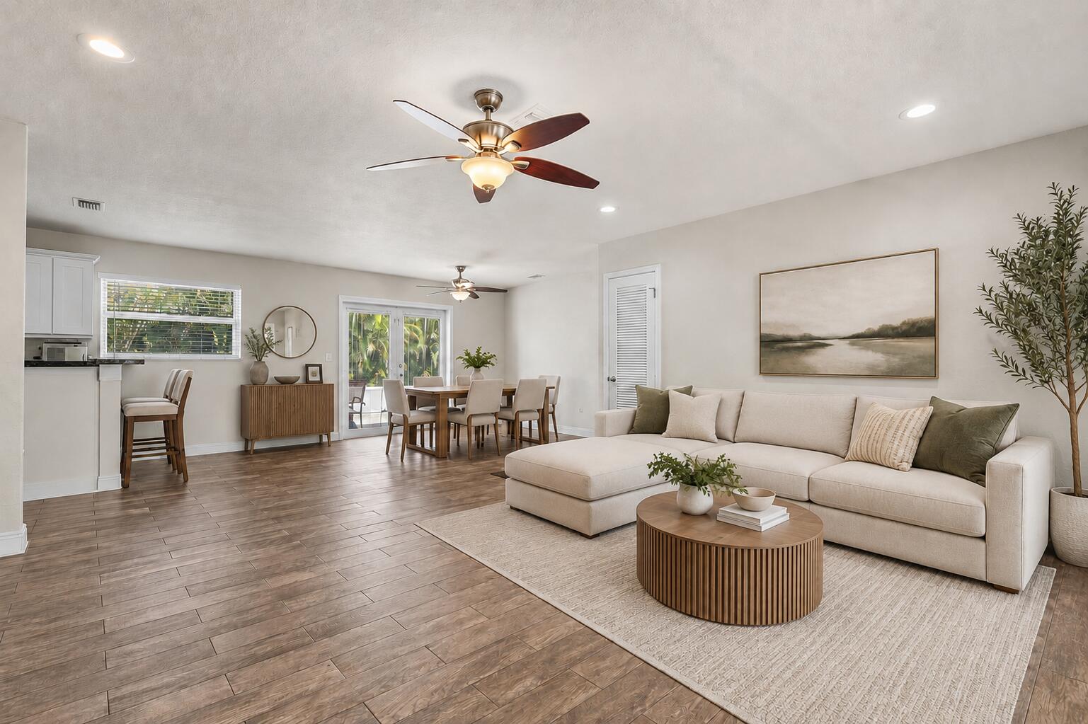 Foto de propiedad en 5160 NE 18th Terrace, Fort Lauderdale, FL 33308 Fort Lauderdale con MLS# 