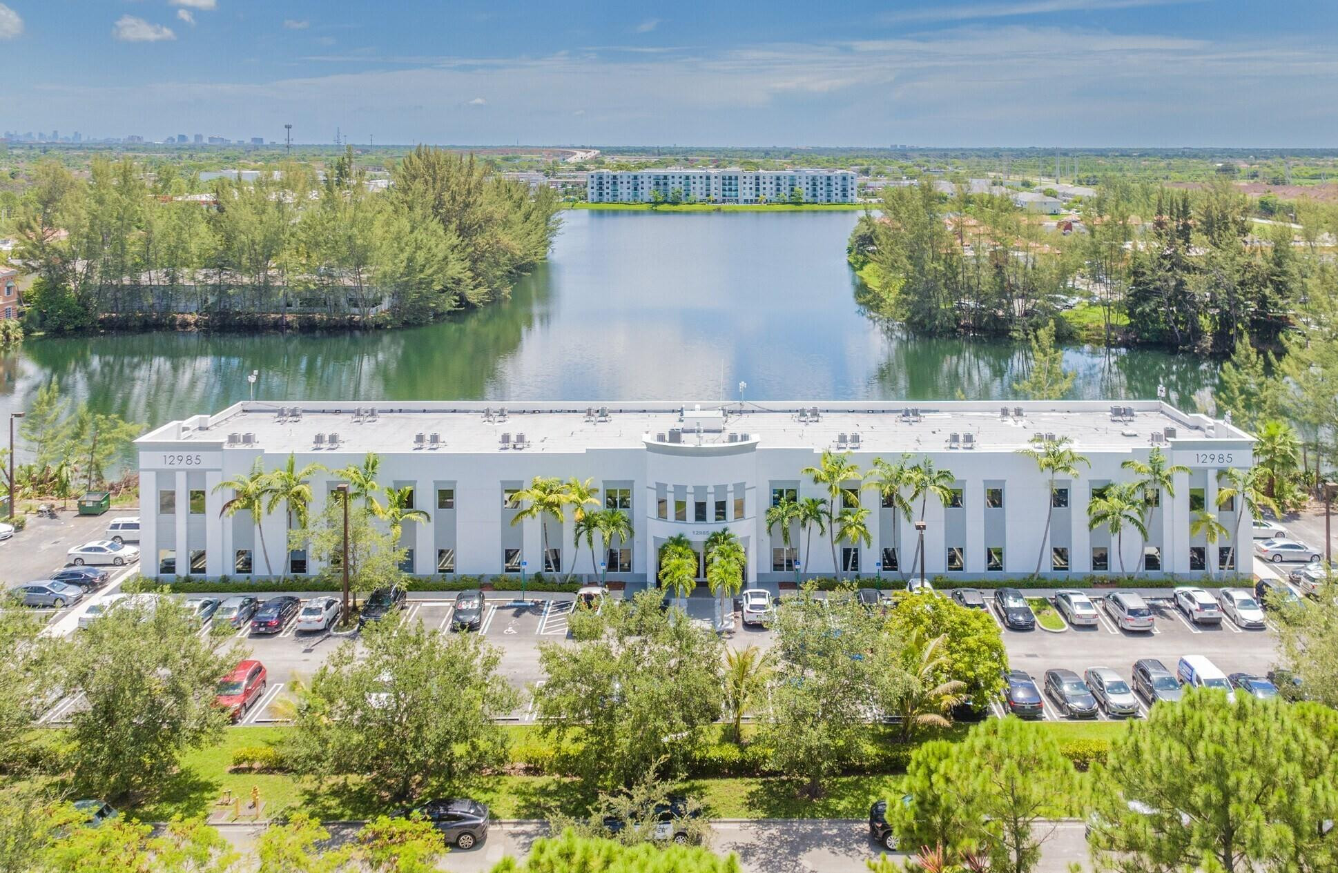 En Renta 12985 SW 130th Court, Miami, FL 33186, Miami, FL 33186