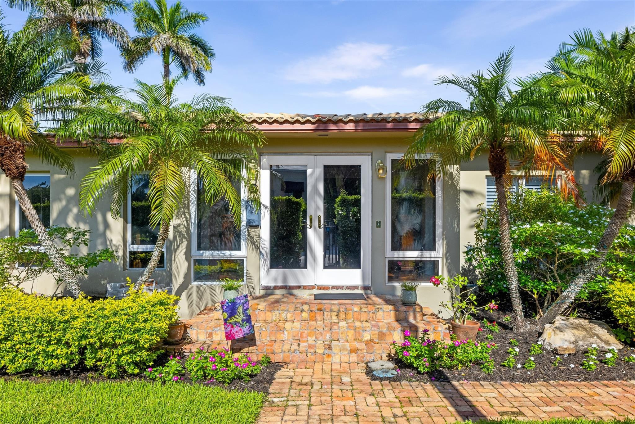 Foto de propiedad en 359 Poinciana Drive, Fort Lauderdale, FL 33301 Fort Lauderdale con MLS# 