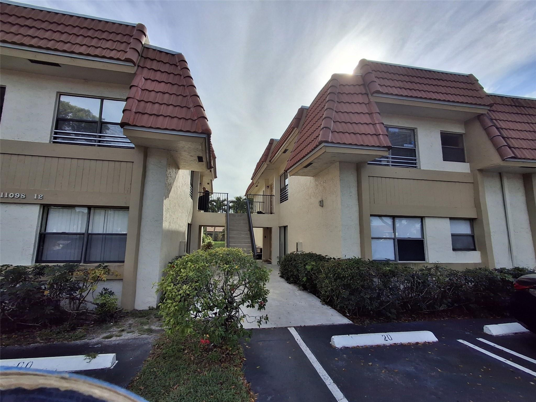 Alquilada 11122 Royal Palm Boulevard 5-10, Coral Springs, FL 33065, Coral Springs, FL 33065