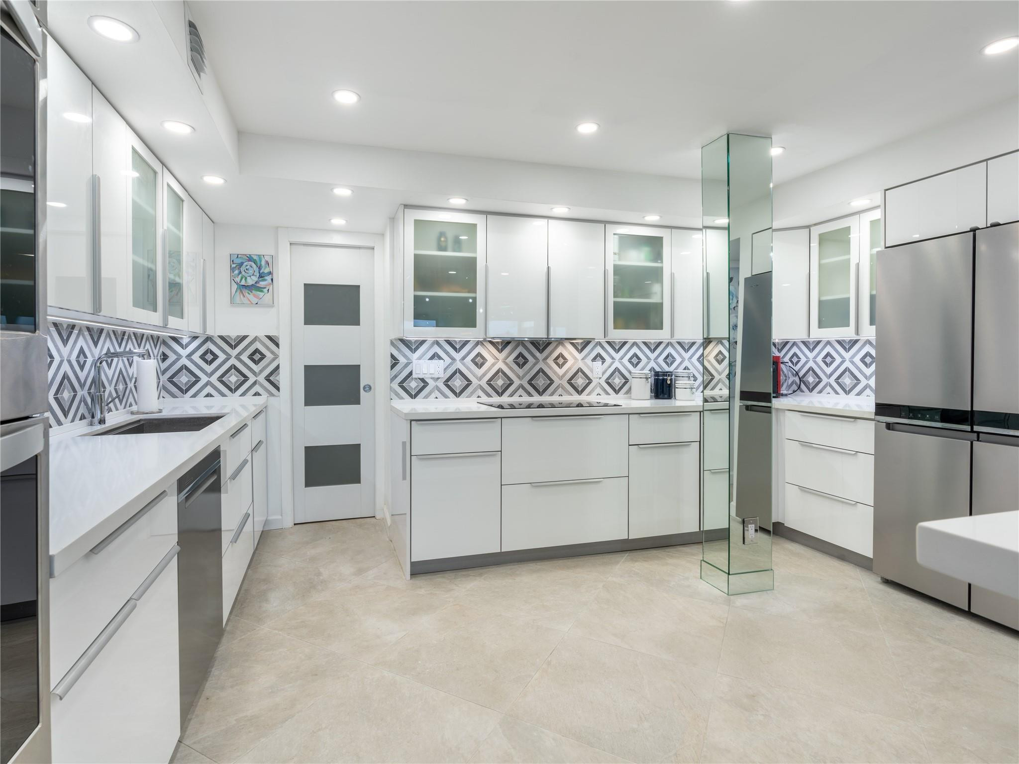 Foto de propiedad en 2850 N Palm Aire Drive 601, Pompano Beach, FL 33069 Pompano Beach con MLS# 