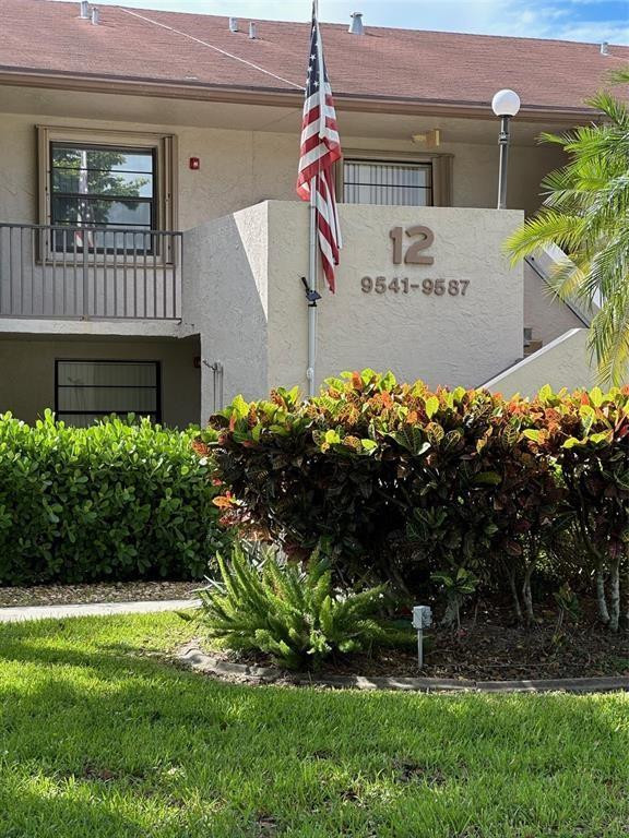 Foto de propiedad en 9553 W Mcnab Road 104, Tamarac, FL 33321 Tamarac con MLS# 
