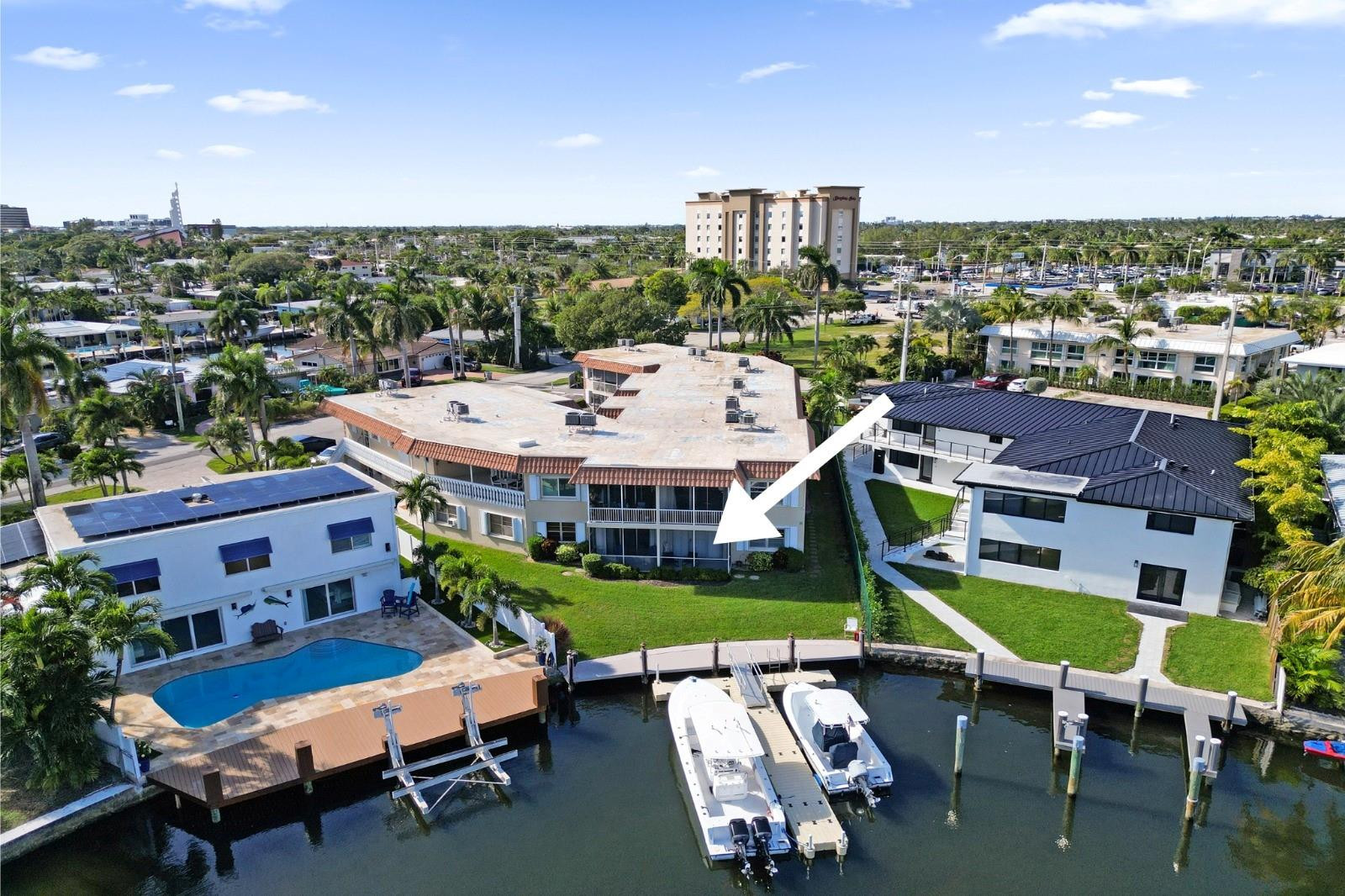 Foto de propiedad en 2201 SE 9th Street 106, Pompano Beach, FL 33062 Pompano Beach con MLS# 