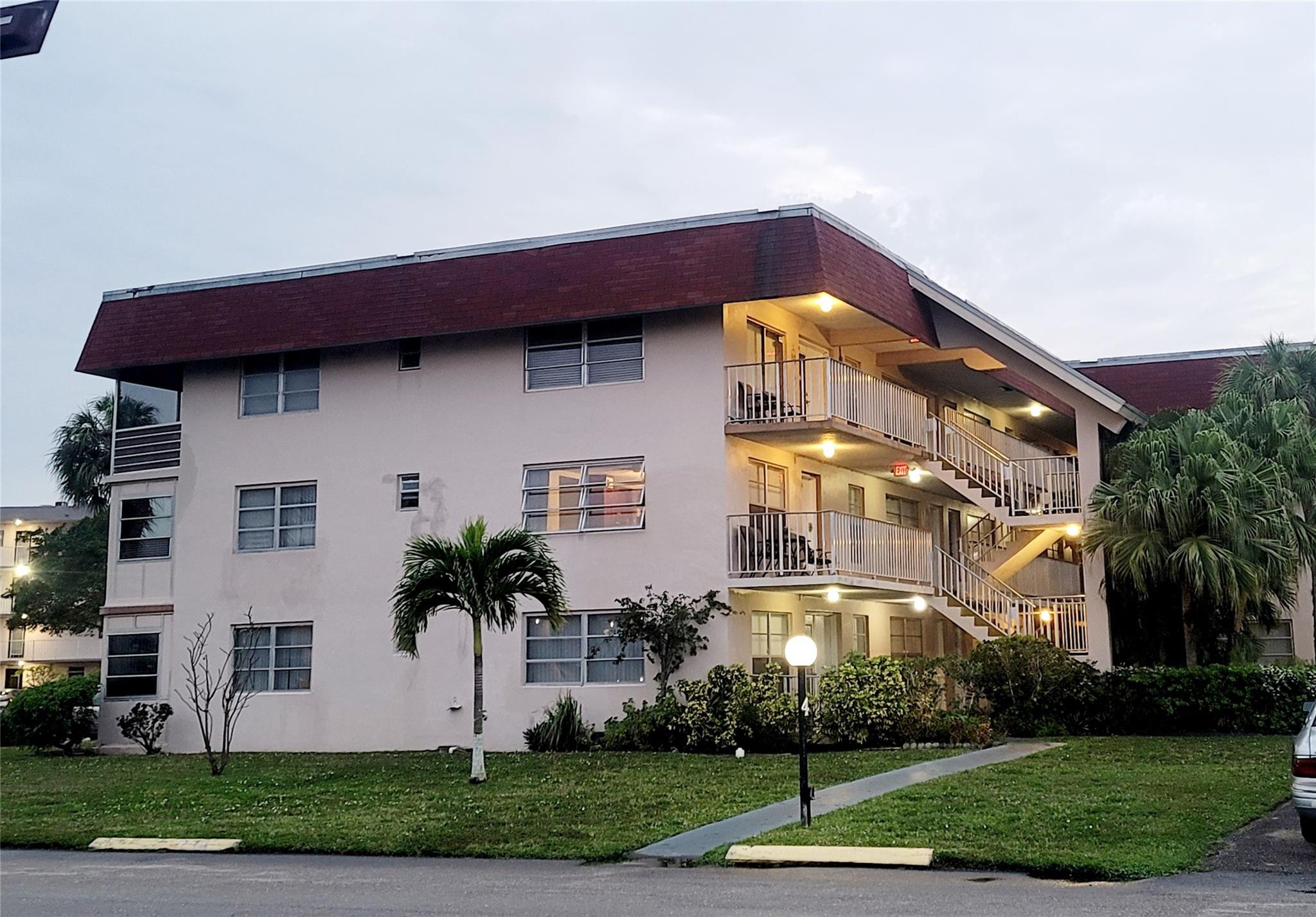 Foto de propiedad en 2901 NW 47th Terrace 247B, Lauderdale Lakes, FL 33313 Lauderdale Lakes con MLS# 