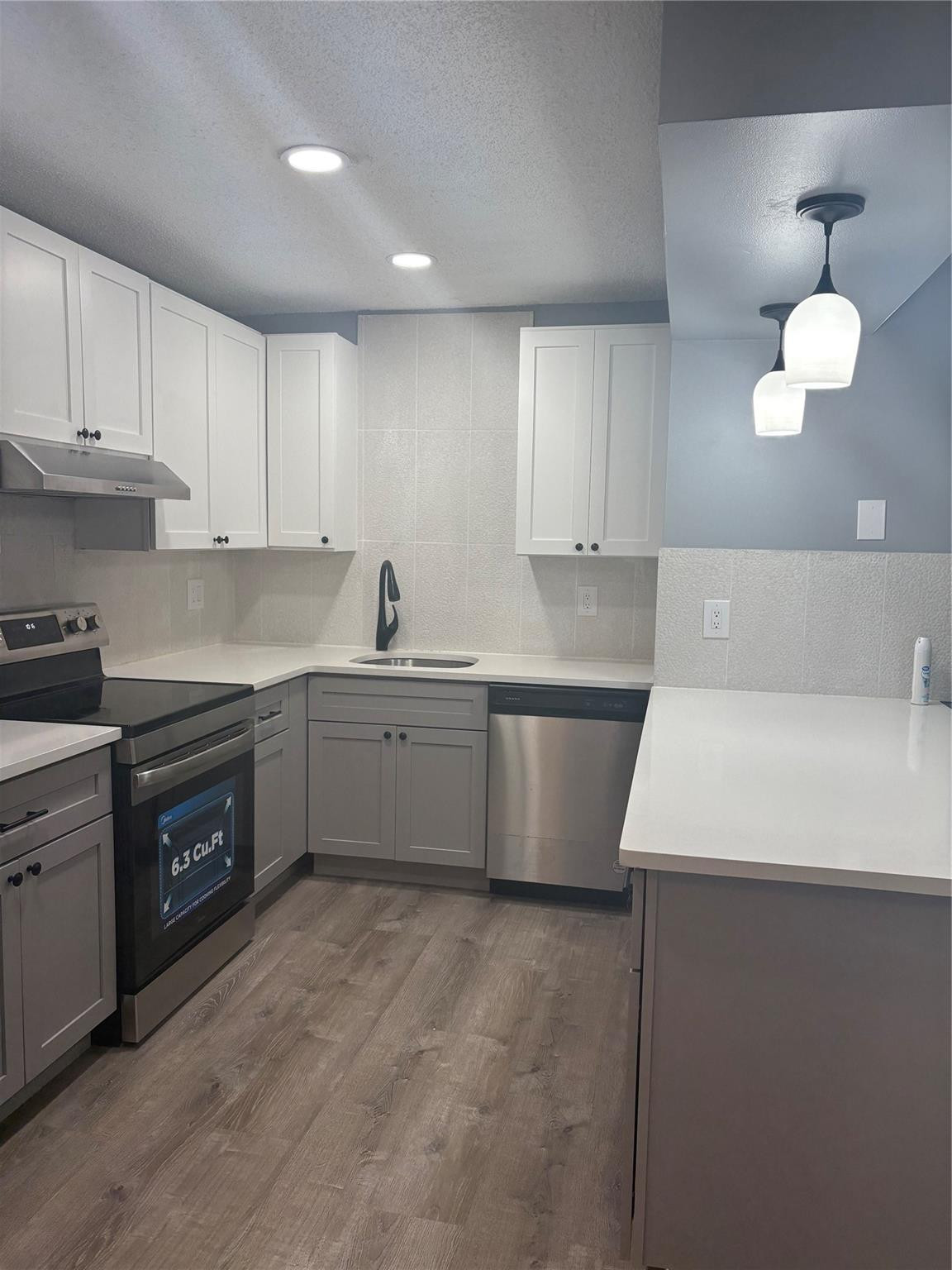 Foto de propiedad en 5492 Courtyard Drive 5492, Margate, FL 33063 Margate con MLS# 
